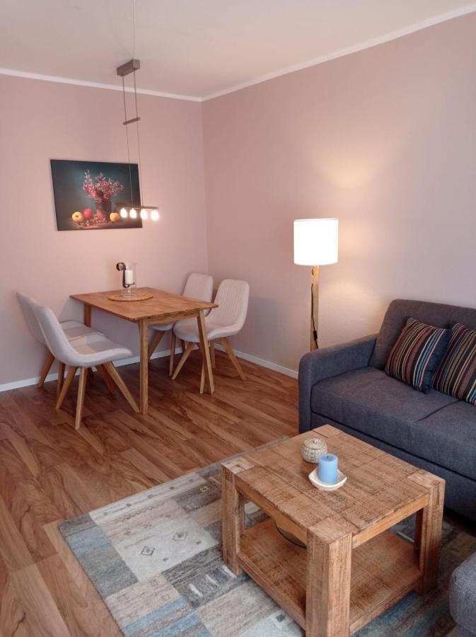 Ferienwohnung Greifenbach, Gartennutzung, Haustiere Willkommen Geyer Luaran gambar